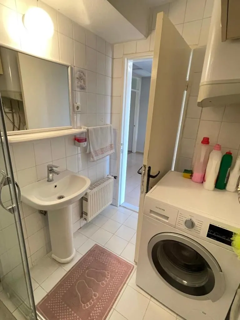 Top Location Sea View City Center Pedestrian St Esmirna Apartamento