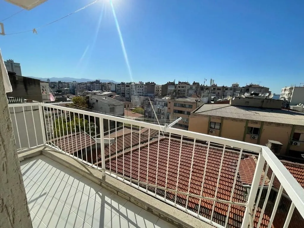 Top Location Sea View City Center Pedestrian St Esmirna
